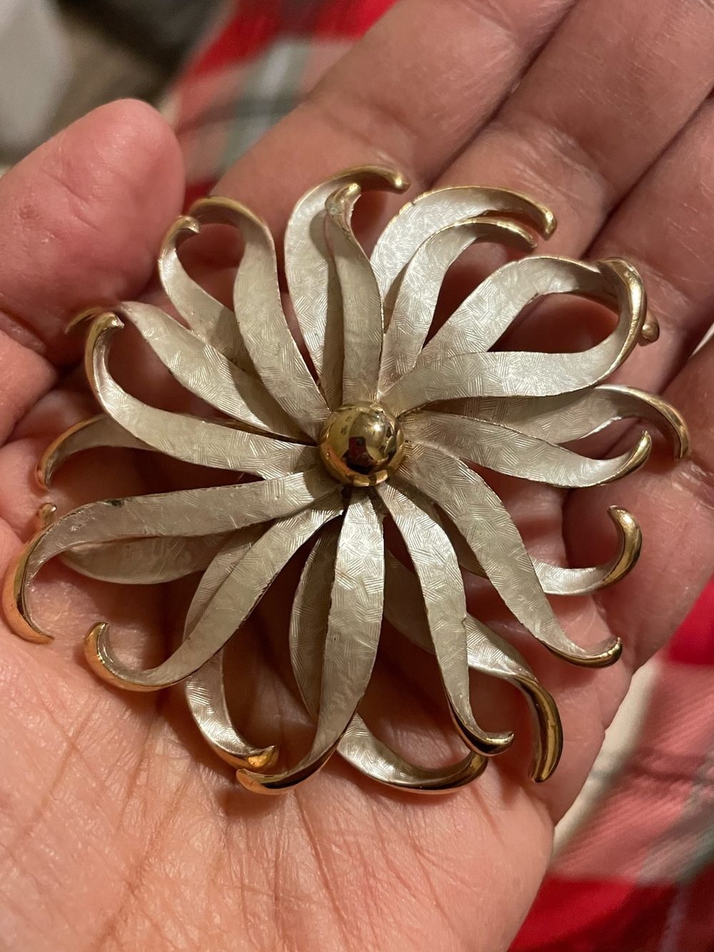 Gold and Silver Floral Swirl Brooch - Elegant Women's Jewelry